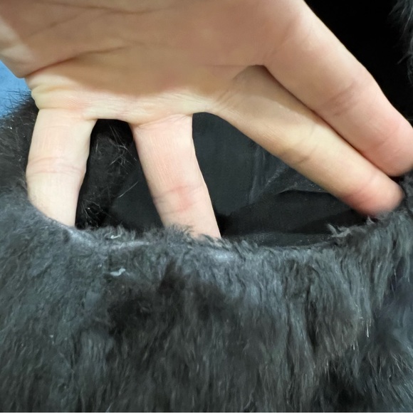 Adrienne Landau genuine rabbit fur vest in charcoal gray. - Picture 10 of 13